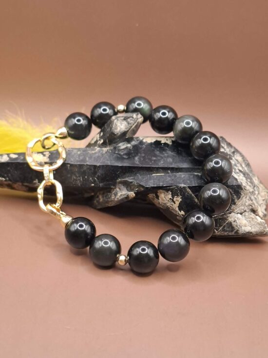 Obsidiāns. Akm. 12 mm. 19 cm. 