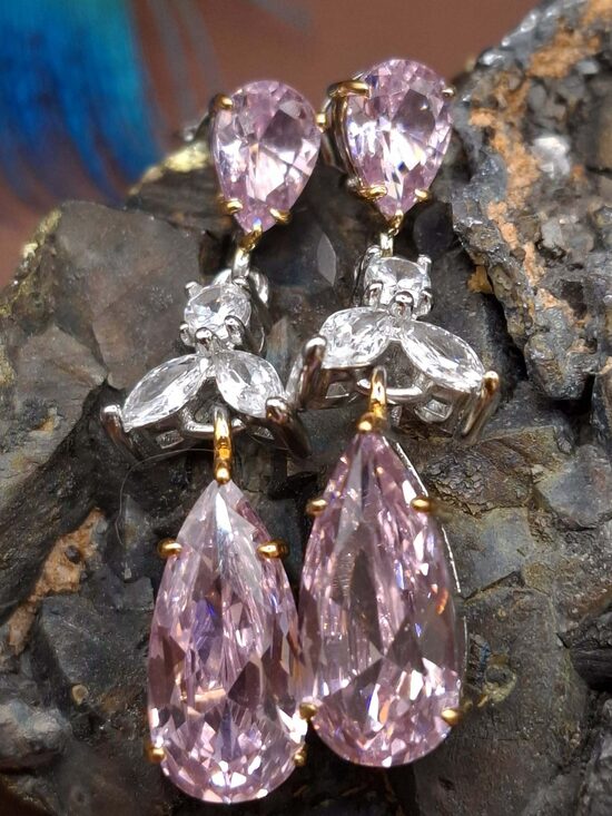 Kuncīts, kalnu kristāls. Sudrabs. 3,5 cm. 