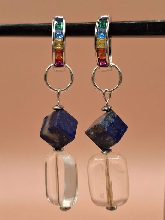 Lazurīts, kalnu kristāls, cirkoniji. Garums 6 cm. 