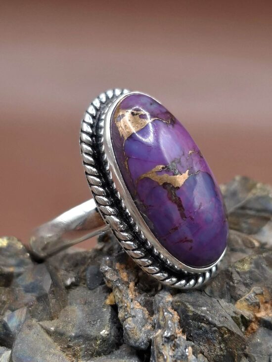 Turquoise. Silver. Surface area 2.2 cm. Size 8.