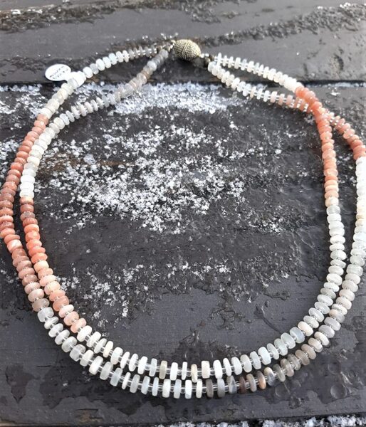 Moonstone. Beads 50 cm. 